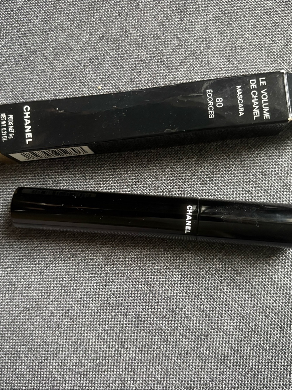 NWT CHANEL Volume de Chanel Mascara in Ecorces 80 - Picture 13 of 13
